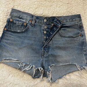 Vintage Levi’s denim shorts